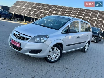 Авто Opel Zafira 2009 № 8540416