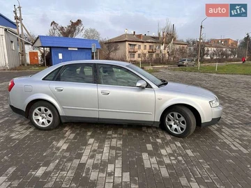 Авто Audi A4 2001 № 8540417
