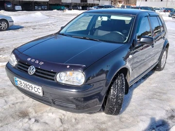Авто Volkswagen Golf 2000 № 8540643