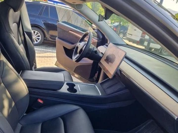 Авто Tesla Model Y 2023 № 8540751