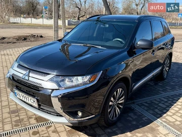 Авто Mitsubishi Outlander 2018 № 8541239