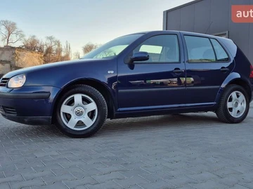 Авто Volkswagen Golf 2001 № 8541513