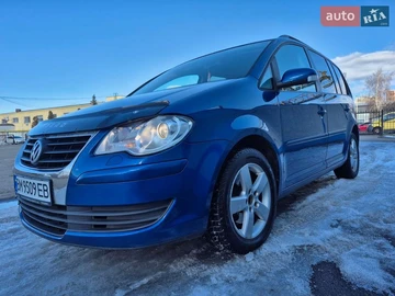Авто Volkswagen Touran 2008 № 8541992