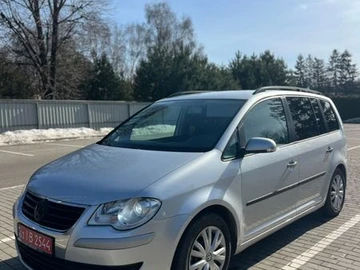 Авто Volkswagen Touran 2007 № 8542000