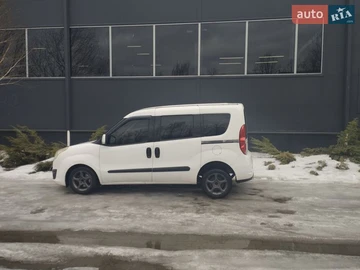 Авто Opel Combo 2012 № 8542024