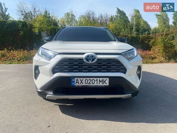 Авто Toyota Rav4 2019 № 8542502