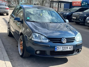 Авто Volkswagen Golf 2004 № 8542555