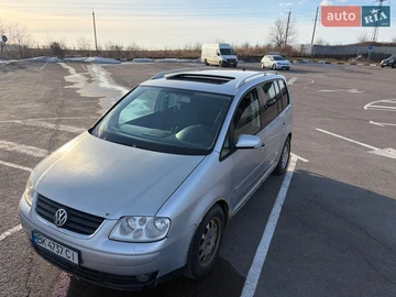 Авто Volkswagen Touran 2004 № 8542561