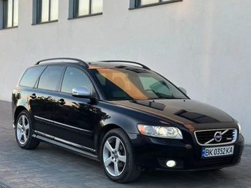 Авто Volvo V50 2010 № 8542754
