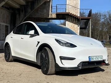 Авто Tesla Model Y 2021 № 8543251