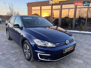Авто Volkswagen E-Golf 2017 № 8543813