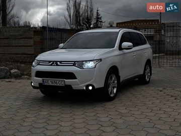 Авто Mitsubishi Outlander 2013 № 8543818