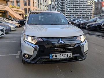 Авто Mitsubishi Outlander 2020 № 8544021