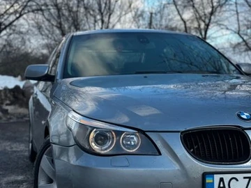 Авто BMW 5 Series 2004 № 8544193