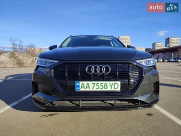 Авто Audi E-Tron 2020 № 8544319