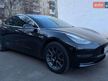 Авто Tesla Model 3 2019 № 8544346