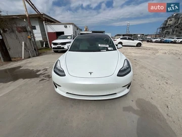 Авто Tesla Model 3 2018 № 8544685