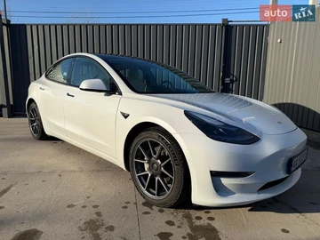 Авто Tesla Model 3 2021 № 8544834