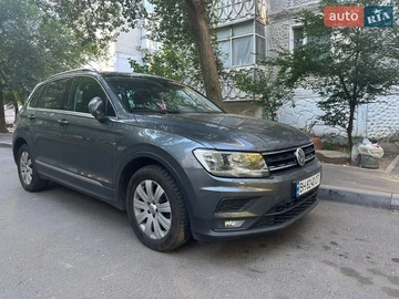 Авто Volkswagen Tiguan 2017 № 8544835