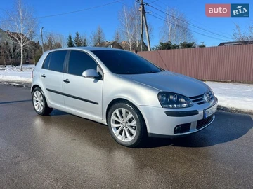 Авто Volkswagen Golf 2003 № 8544883