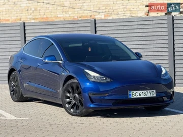 Авто Tesla Model 3 2018 № 8545104