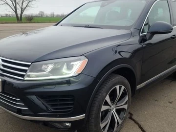 Авто Volkswagen Touareg 2016 № 8545130