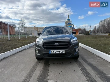Авто Ford Escape 2018 № 8545579