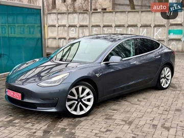Авто Tesla Model 3 2019 № 8545592