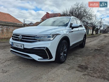 Авто Volkswagen Tiguan 2022 № 8546277