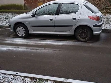 Авто Peugeot 206 2004 № 8546340