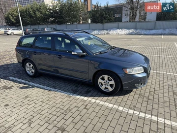 Авто Volvo V50 2010 № 8546686