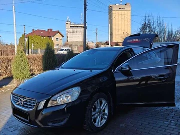 Авто Volvo V60 2012 № 8546926