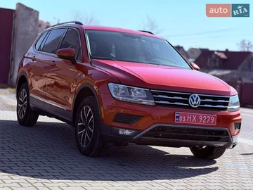 Авто Volkswagen Tiguan 2018 № 8546963