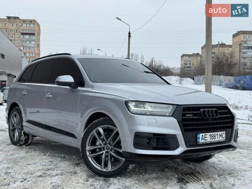 Авто Audi Q7 2017 № 8547048