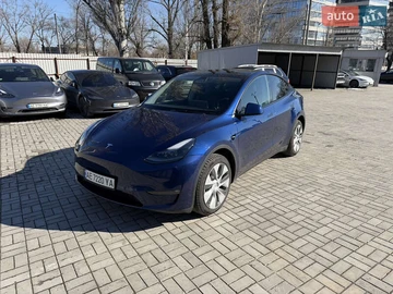 Авто Tesla Model Y 2023 № 8547192