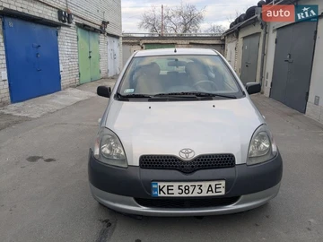 Авто Toyota Yaris 2000 № 8547281