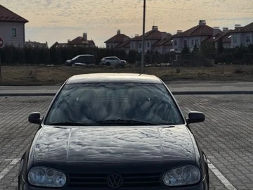 Авто Volkswagen Golf 1999 № 8547316
