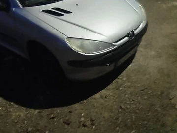 Авто Peugeot 206 2002 № 8548110