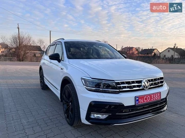 Авто Volkswagen Tiguan 2020 № 8548569