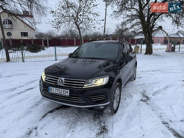 Авто Volkswagen Touareg 2017 № 8548716