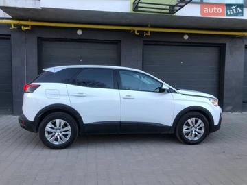 Авто Peugeot 3008 2019 № 8548749