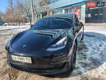 Авто Tesla Model 3 2020 № 8549101