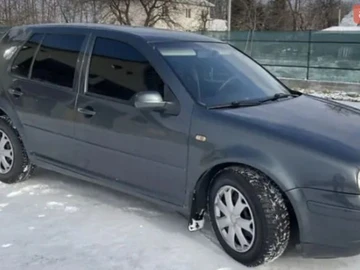Авто Volkswagen Golf 2000 № 8549141