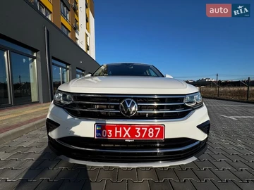 Авто Volkswagen Tiguan 2023 № 8549403