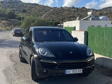 Авто Porsche Cayenne 2012 № 8549732