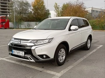 Авто Mitsubishi Outlander 2021 № 8549739
