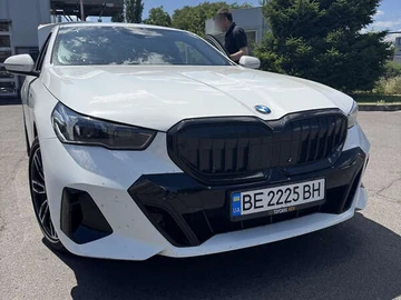 Авто BMW 5 Series 2023 № 8549783