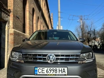 Авто Volkswagen Tiguan 2019 № 8550347
