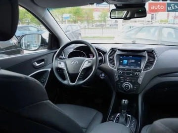 Авто Hyundai Santa Fe 2017 № 8550353