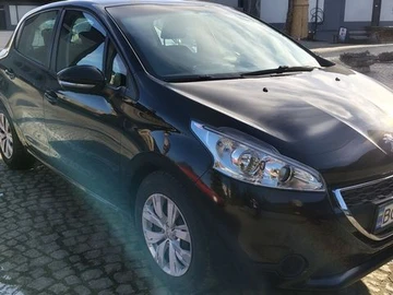 Авто Peugeot 208 2013 № 8550651